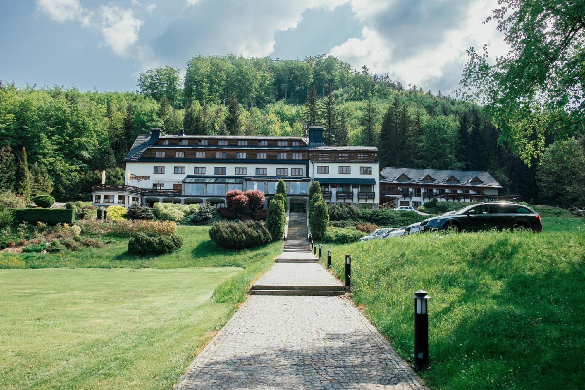 Hotel Troyer Trojanovice Eksteriør billede